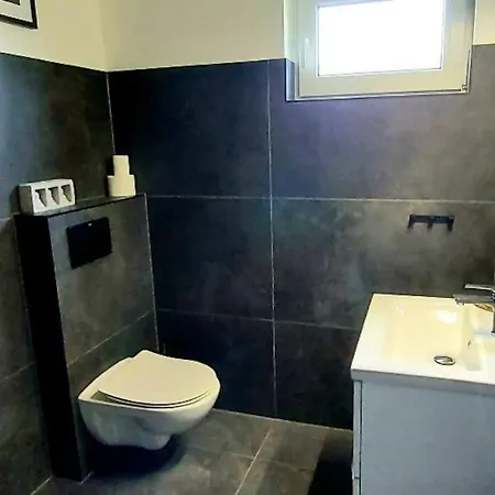 Holiday home Ferienhaus“ Blaues Wunder“ Am Wasser Mit Grill