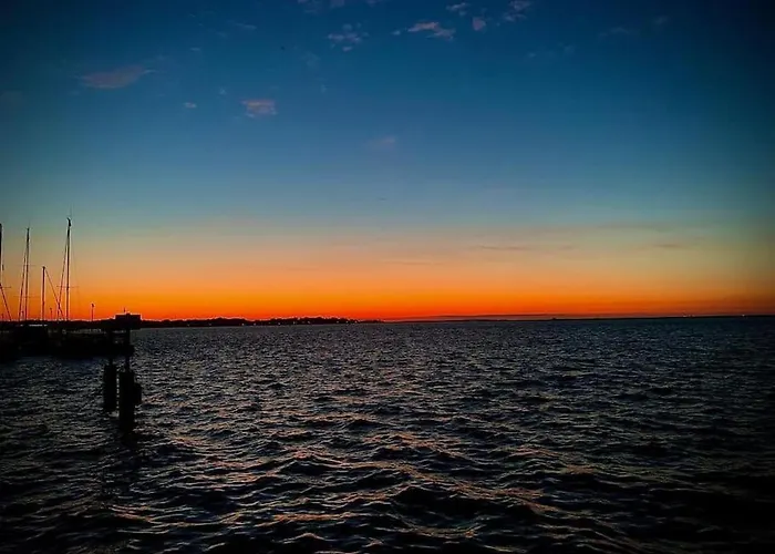 Ferienhaus“ Blaues Wunder“ Am Wasser Mit Grill Prázdninový dům